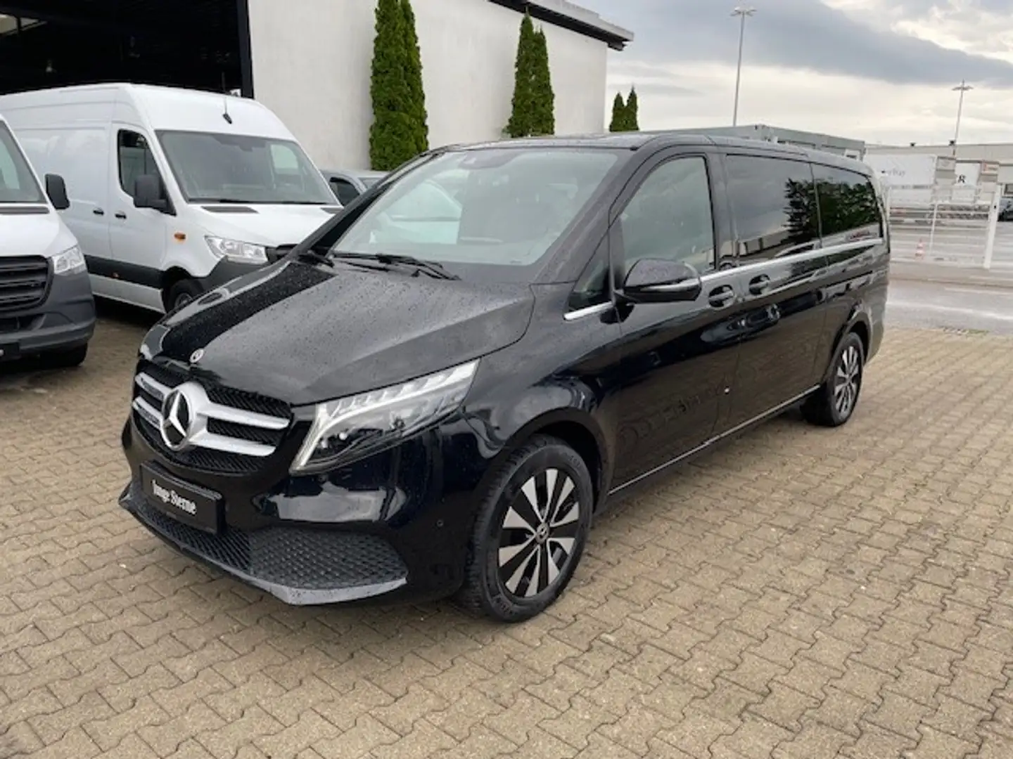 Mercedes-Benz V 300 d Extralang / MBUX / Leder / Kamera / Klima / SHZ Noir - 2