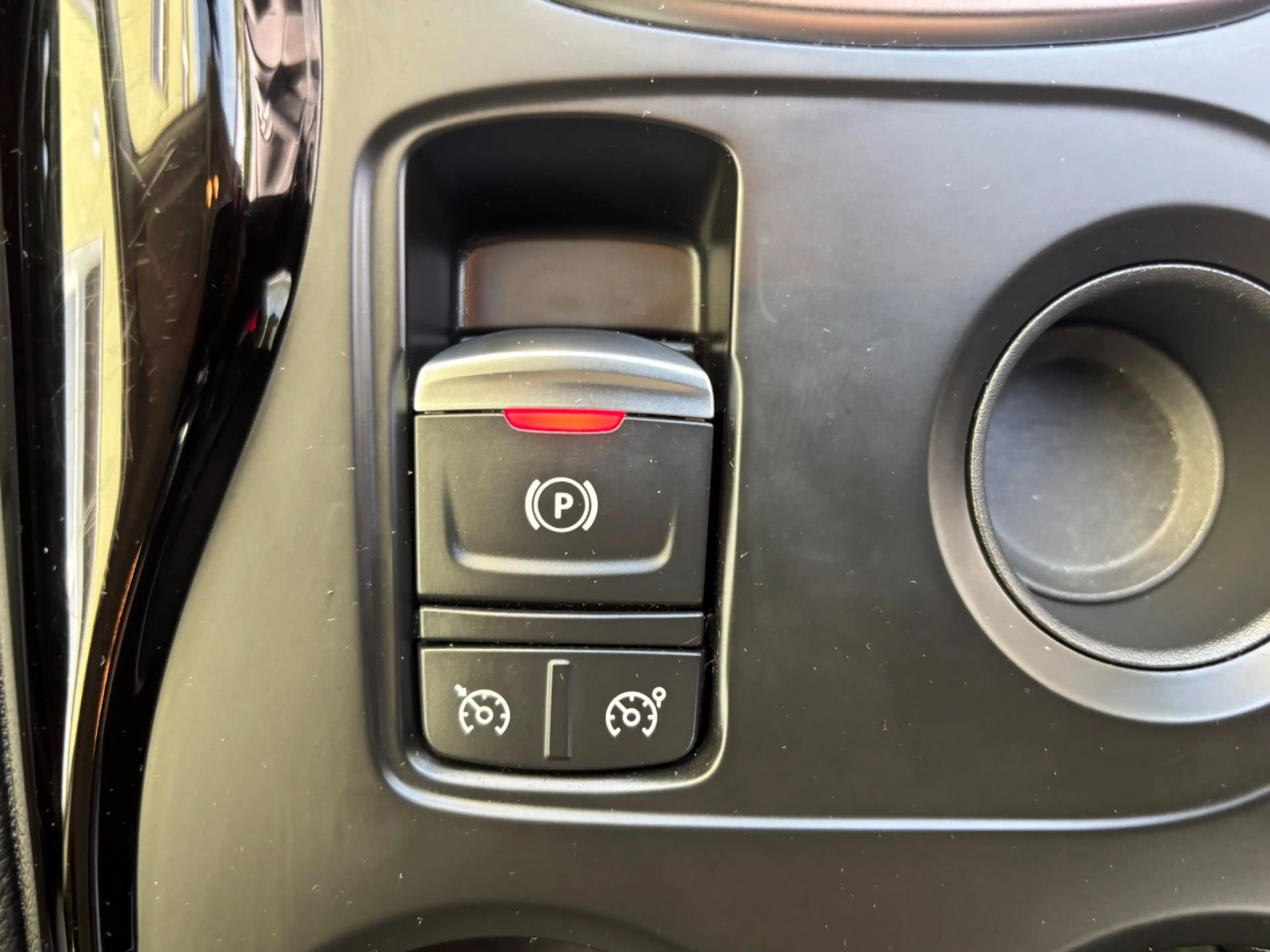 Renault Kadjar Limited 1.2 Autom Klima  Tempomat Sitzhz — photo 8