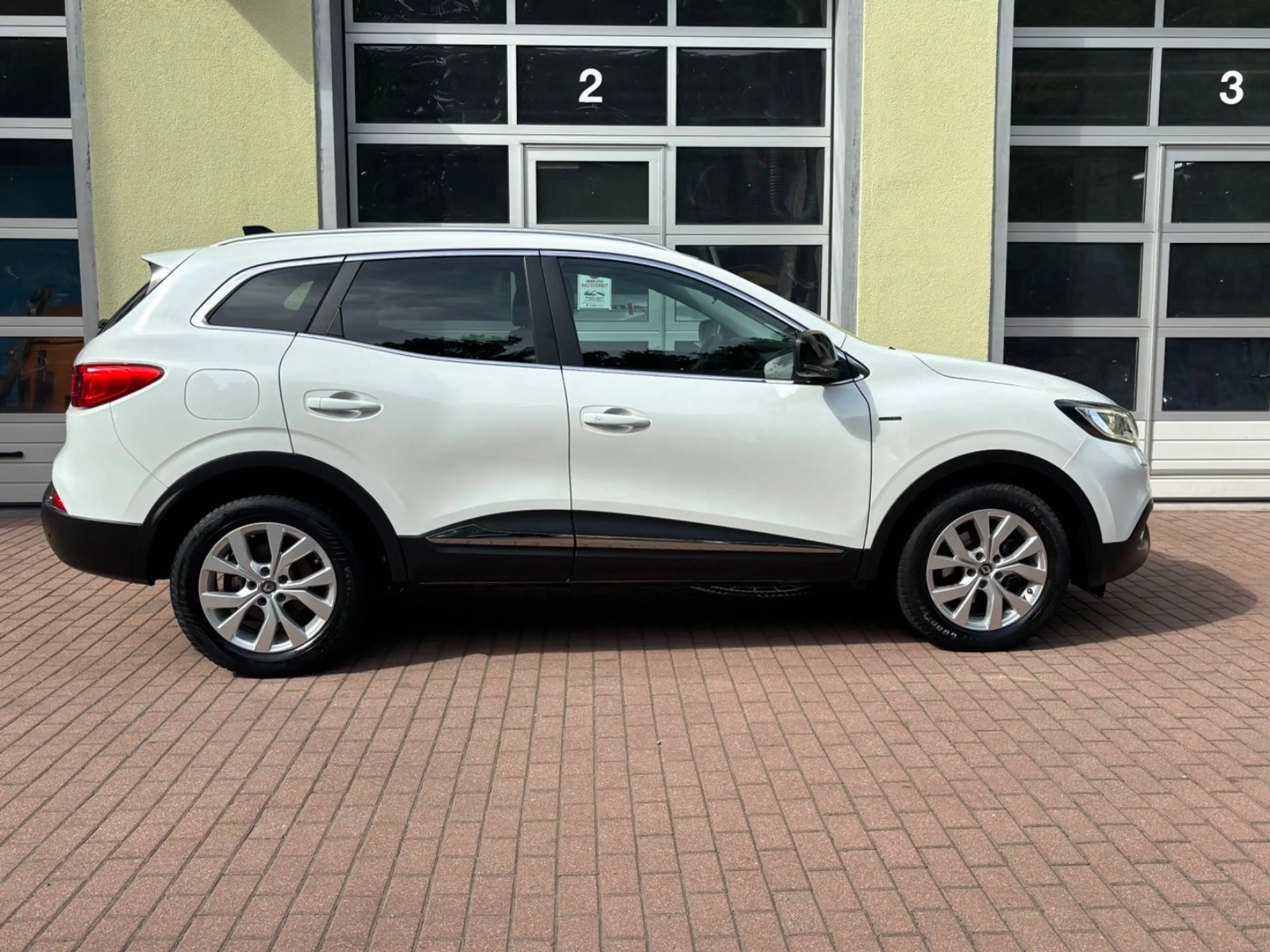 Renault Kadjar Limited 1.2 Autom Klima  Tempomat Sitzhz — photo 4