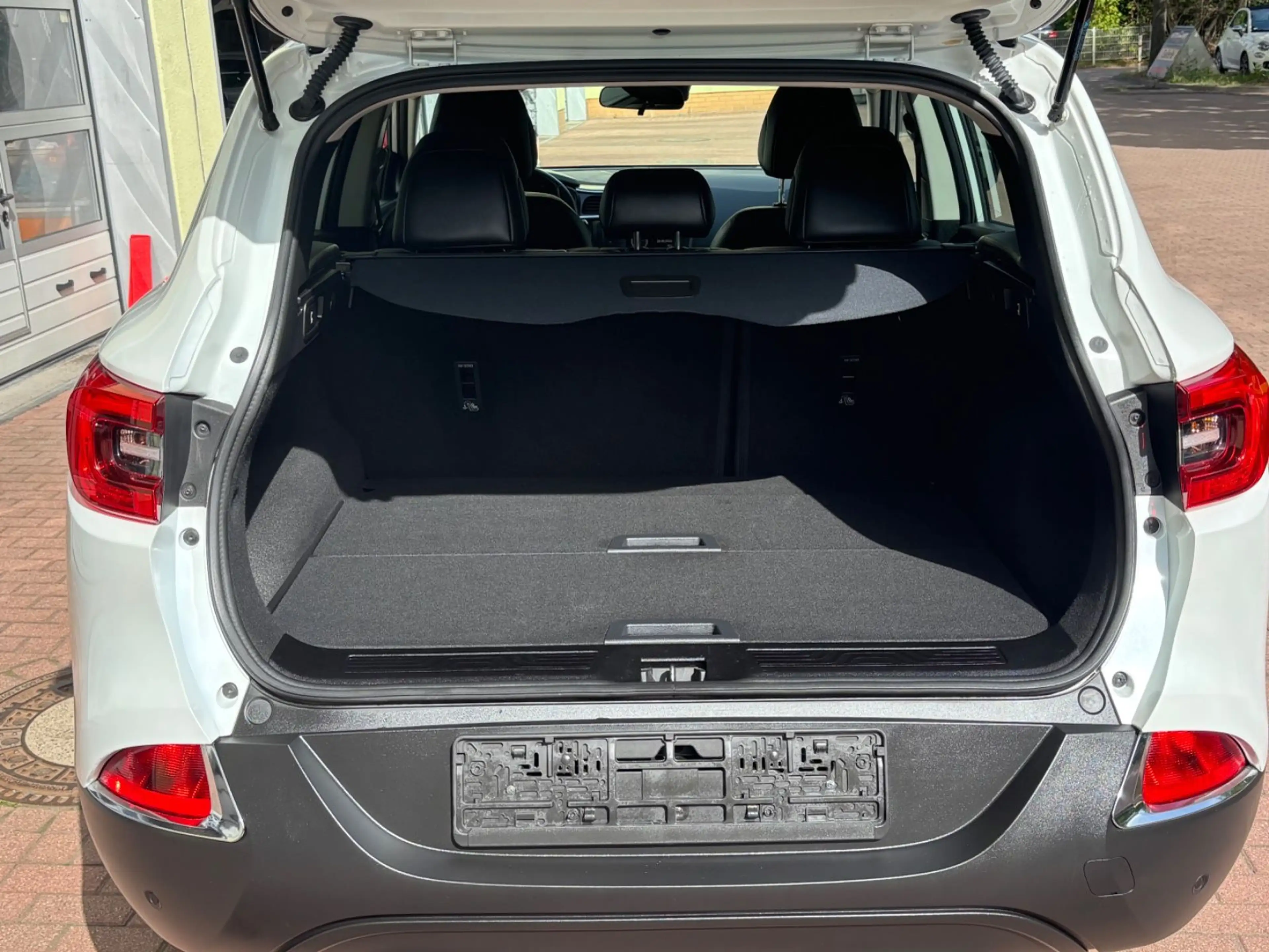 Renault Kadjar Limited 1.2 Autom Klima  Tempomat Sitzhz — photo 6