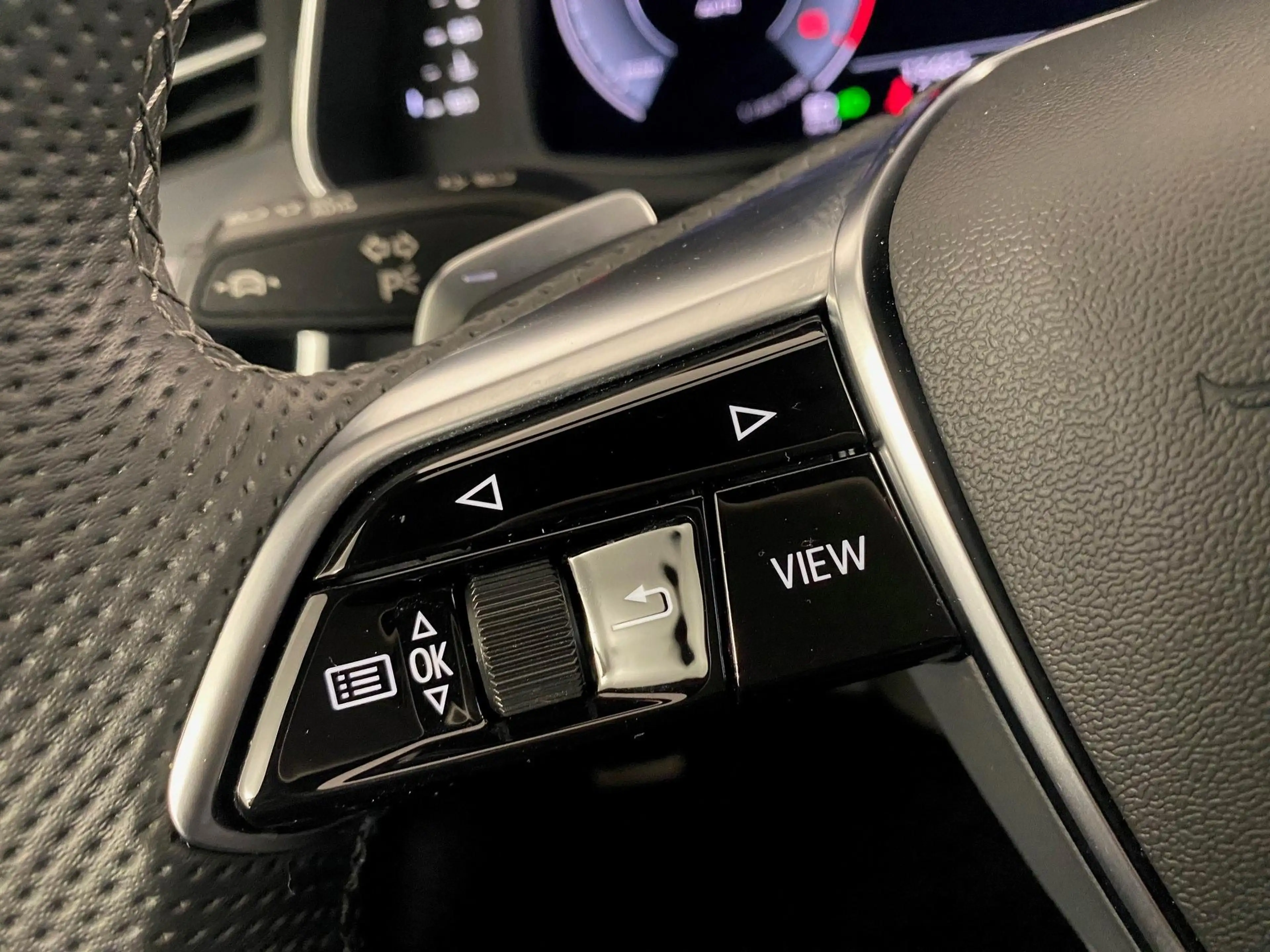 Audi A6 Avant 45 3.0 TDI quattro S line MATRIX*NAVI*ACC... — photo 17