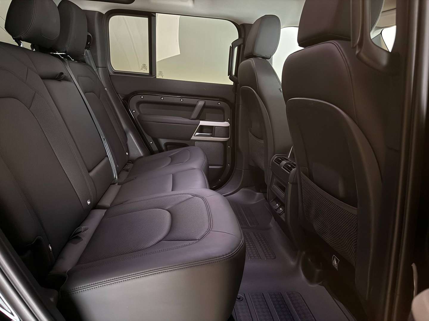 Land Rover Defender 110 SE Awd 3.0d I6 Mhev 200cv -  - Joinsteer - #5