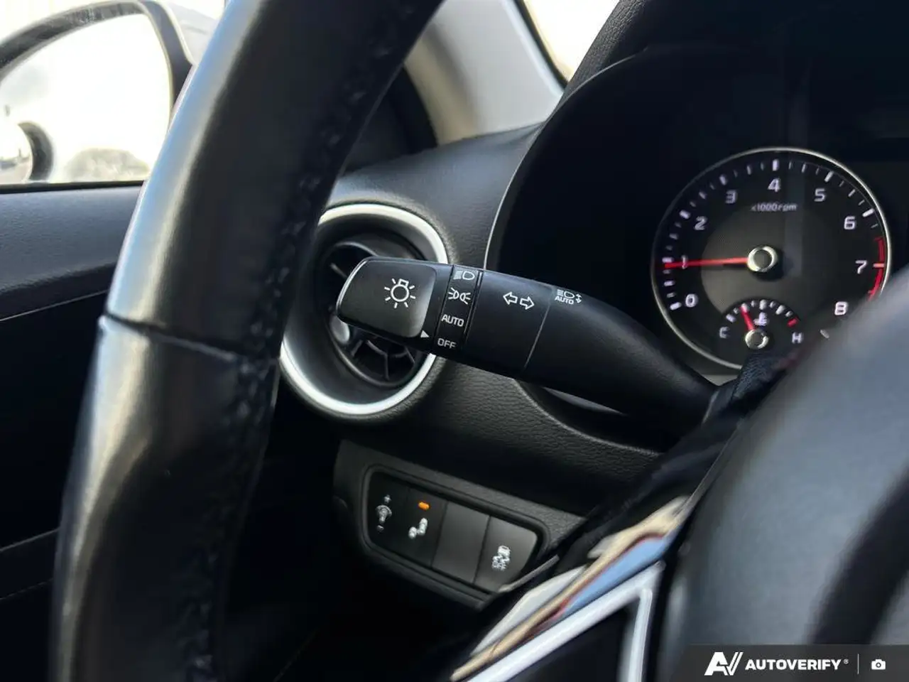 Kia Forte снимка Kia Forte