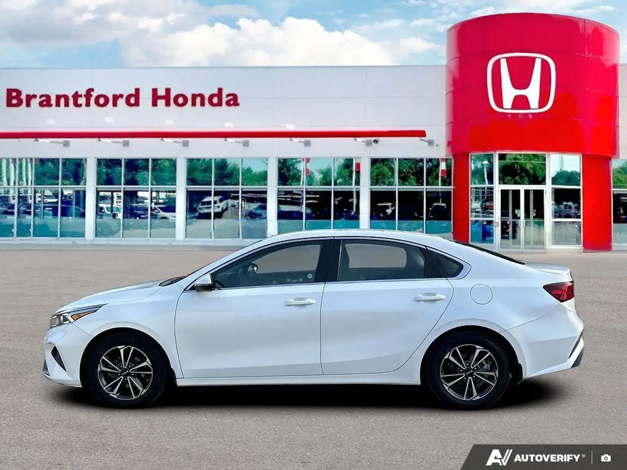 Kia Forte снимка Kia Forte