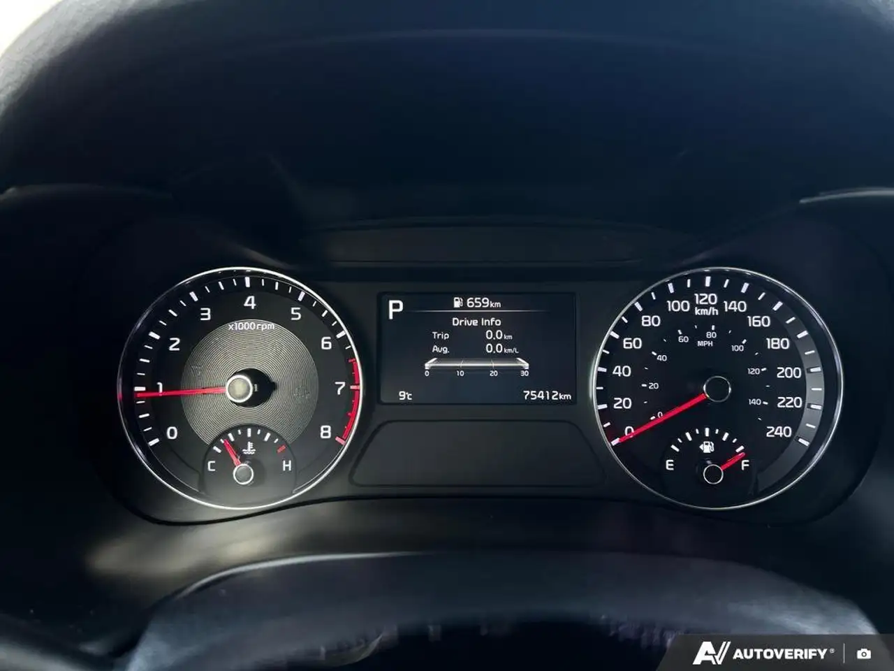 Kia Forte снимка Kia Forte