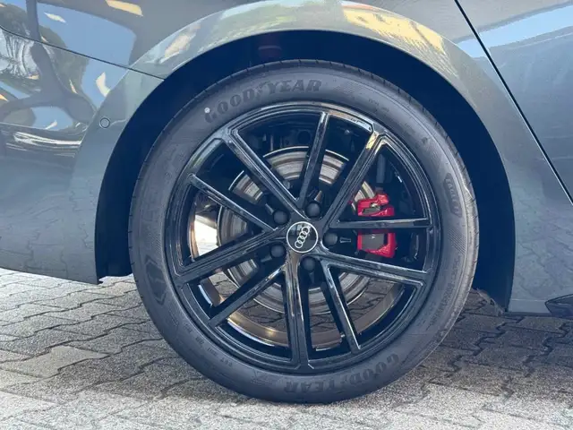 Audi A5 view 8