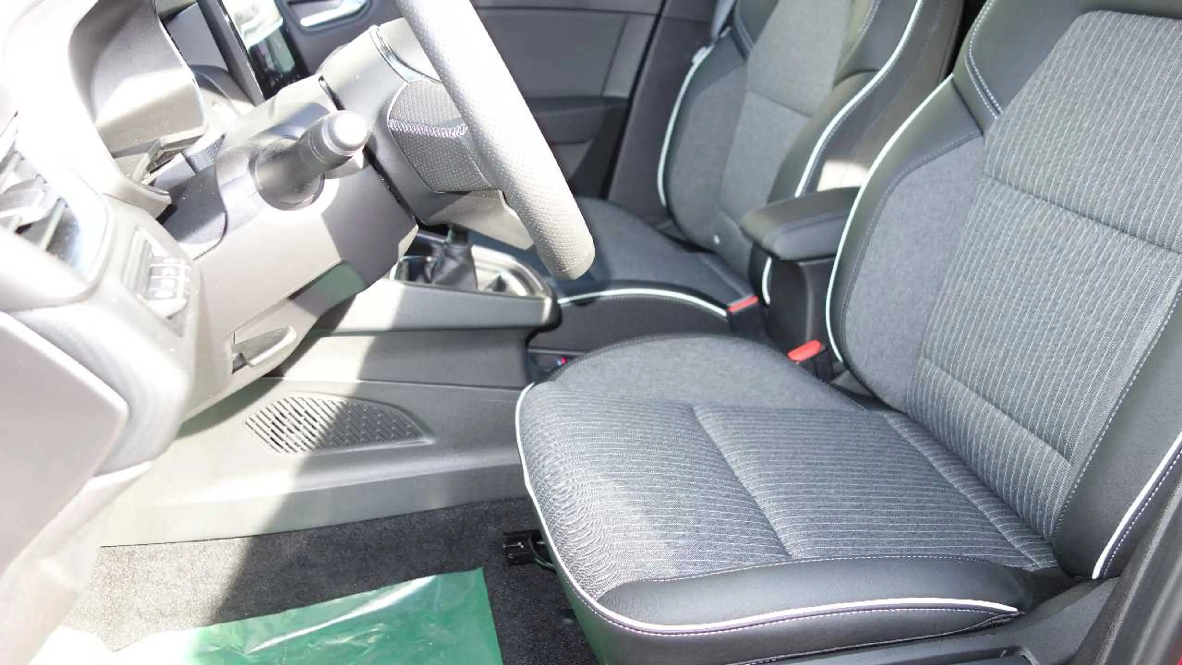 Mitsubishi Colt TOP 1.0 T 360°Kam,Parkbremse elektronisch — photo 12