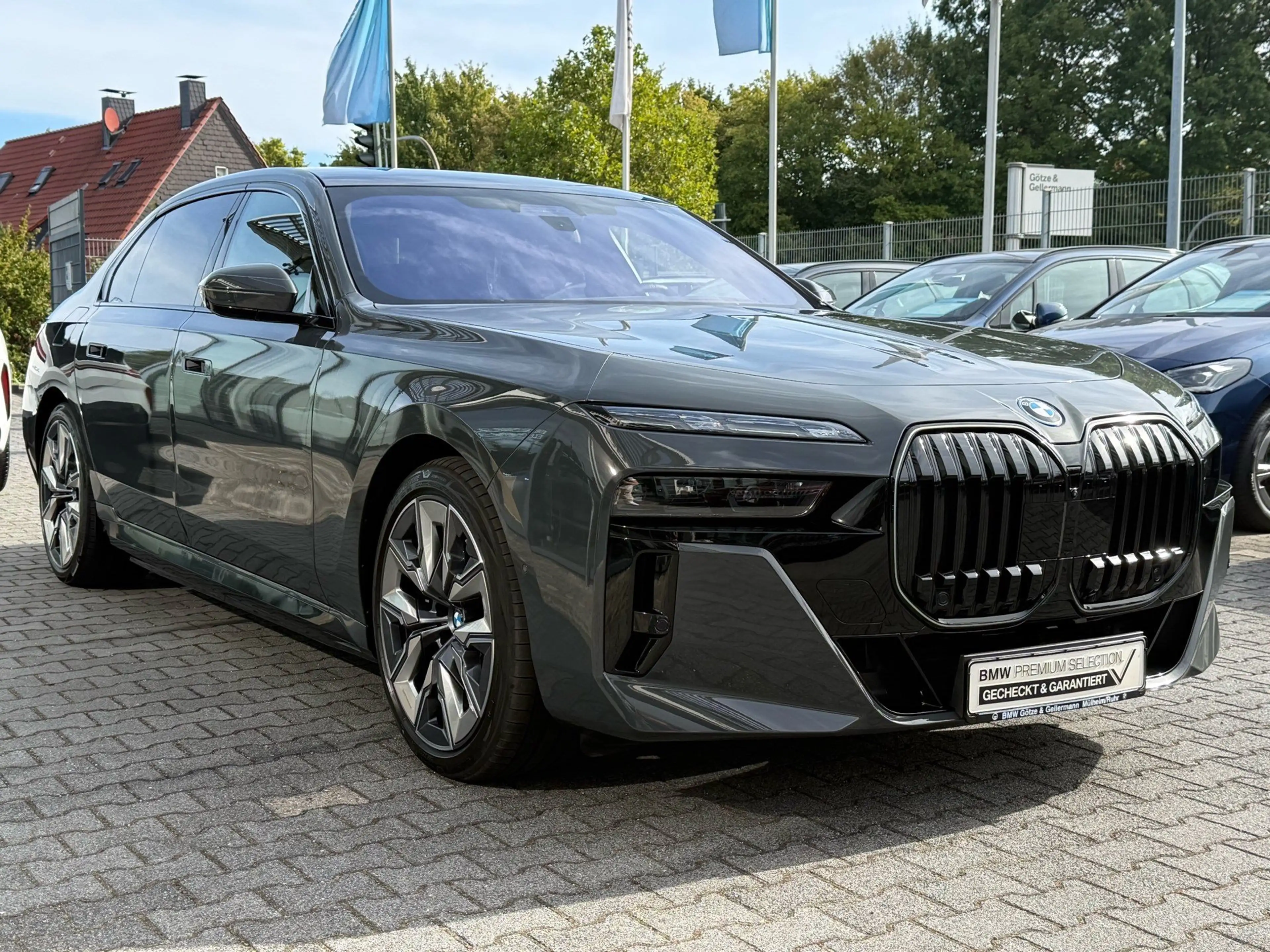 BMW i7 xDrive60 M Sportpaket //B&W Panorama HUD 360*Kamer — photo 3