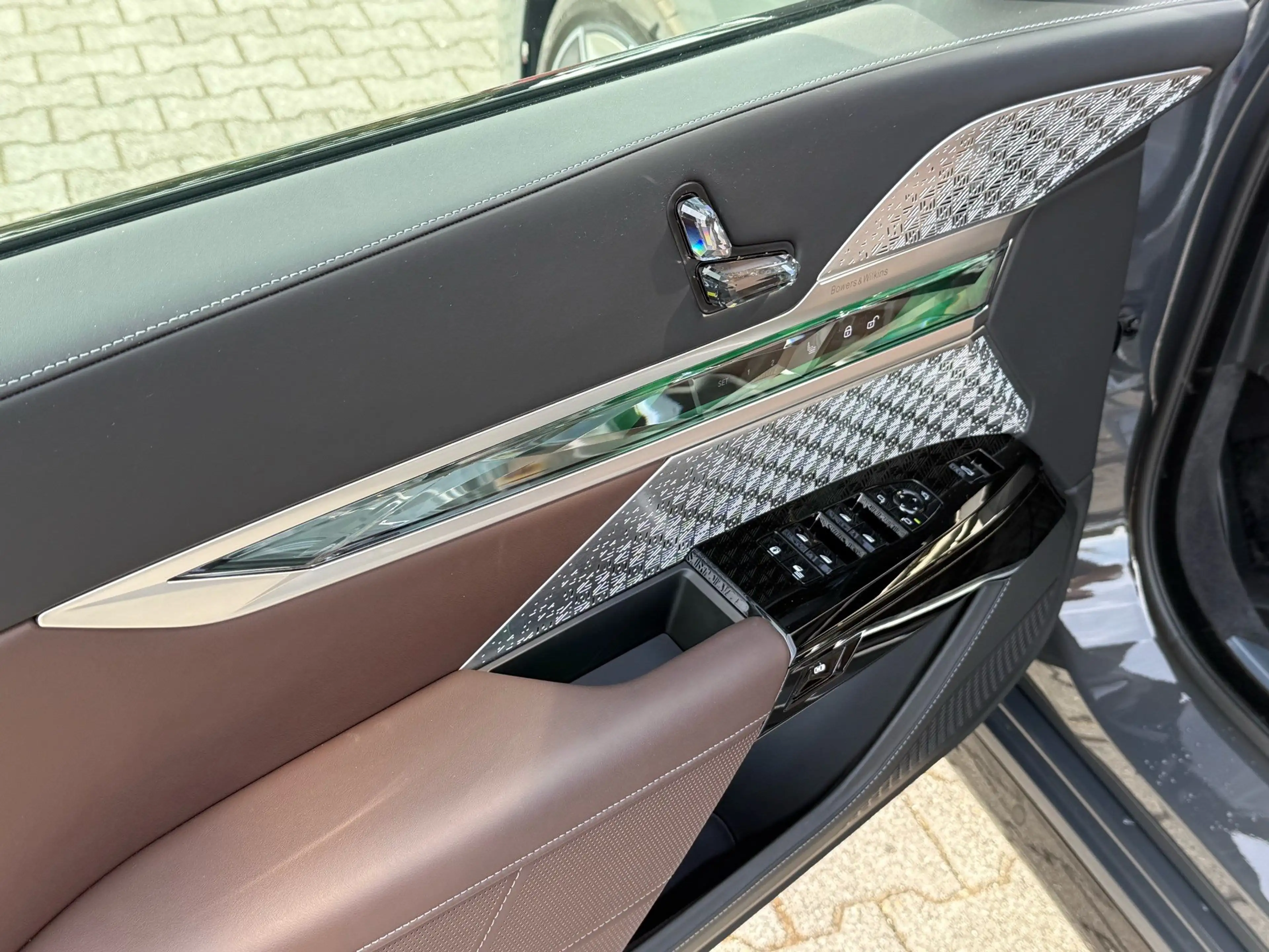 BMW i7 xDrive60 M Sportpaket //B&W Panorama HUD 360*Kamer — photo 7