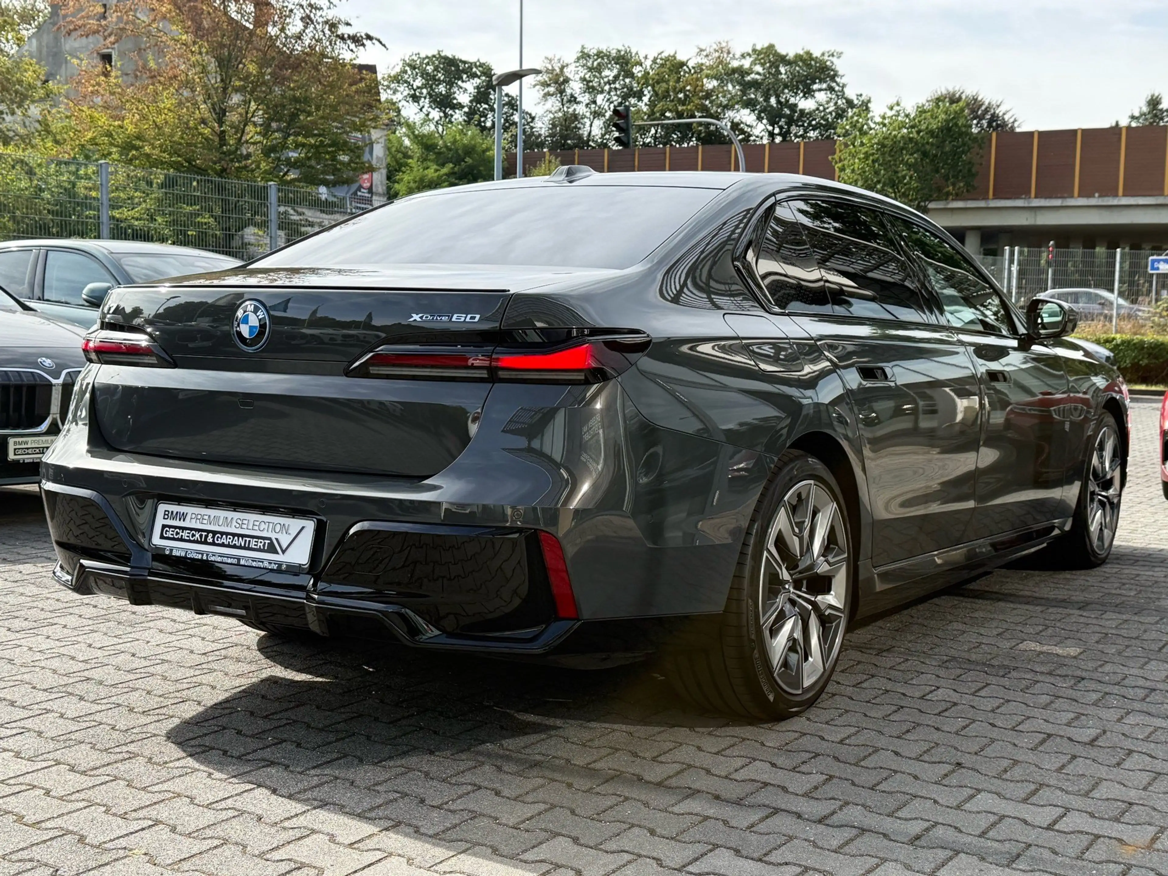 BMW i7 xDrive60 M Sportpaket //B&W Panorama HUD 360*Kamer — photo 4