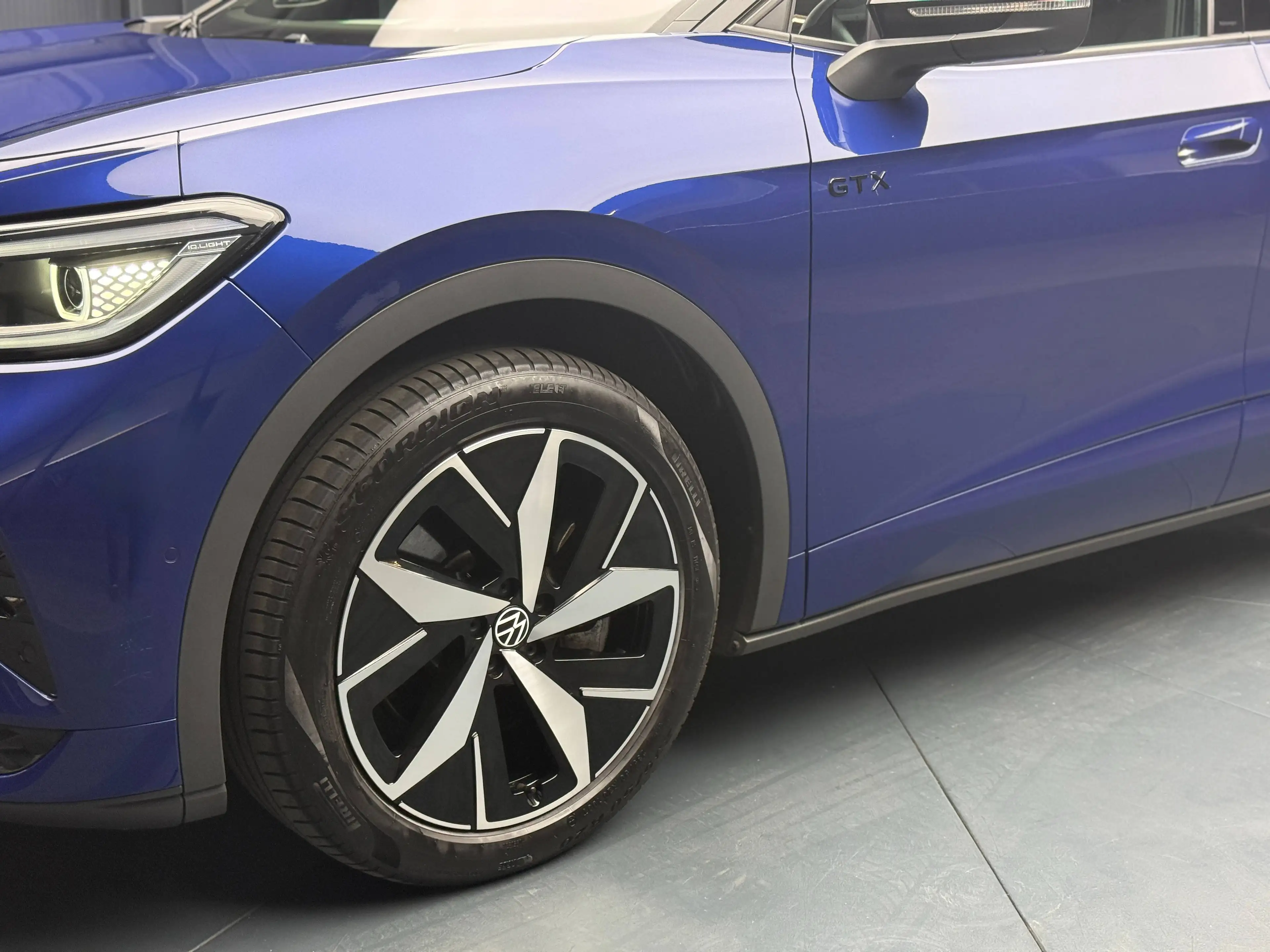 Volkswagen ID.5 GTX 250 kW 4Mot. Sport-Paket Plus*Wärmepumpe*AHK*H&K* — photo 3