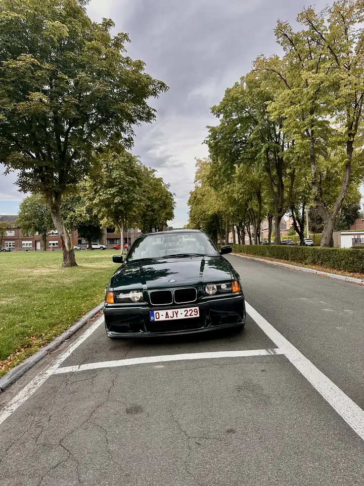BMW 320i, foto 3