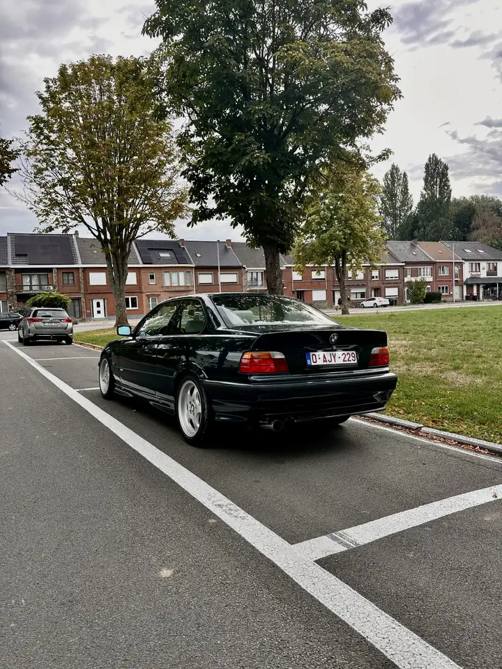 BMW 320i, foto 5