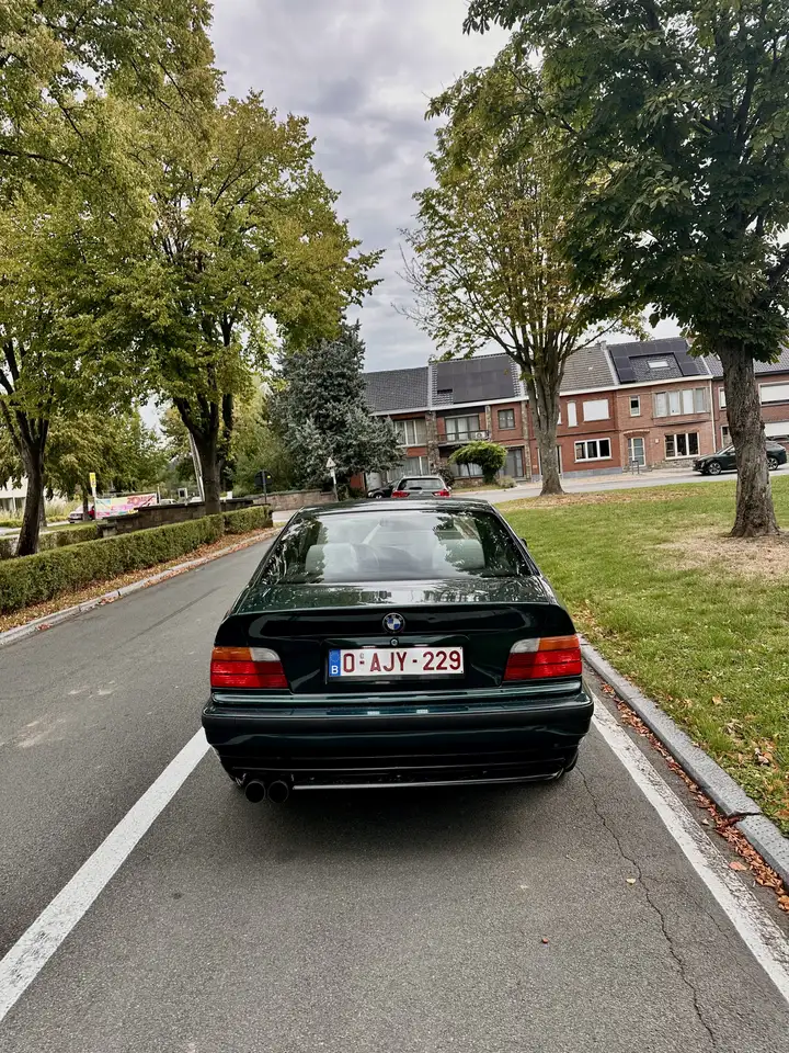 BMW 320i, foto 6