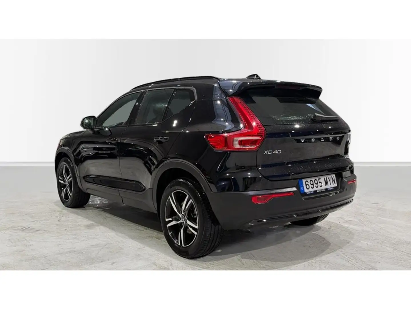 Volvo XC40 B3 Plus Aut. Negro - 2