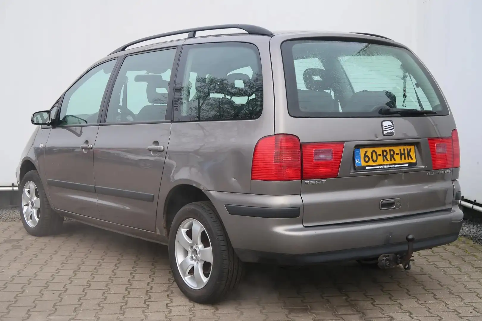 SEAT Alhambra 2.0 Reference 7-PERS Grijs - 2
