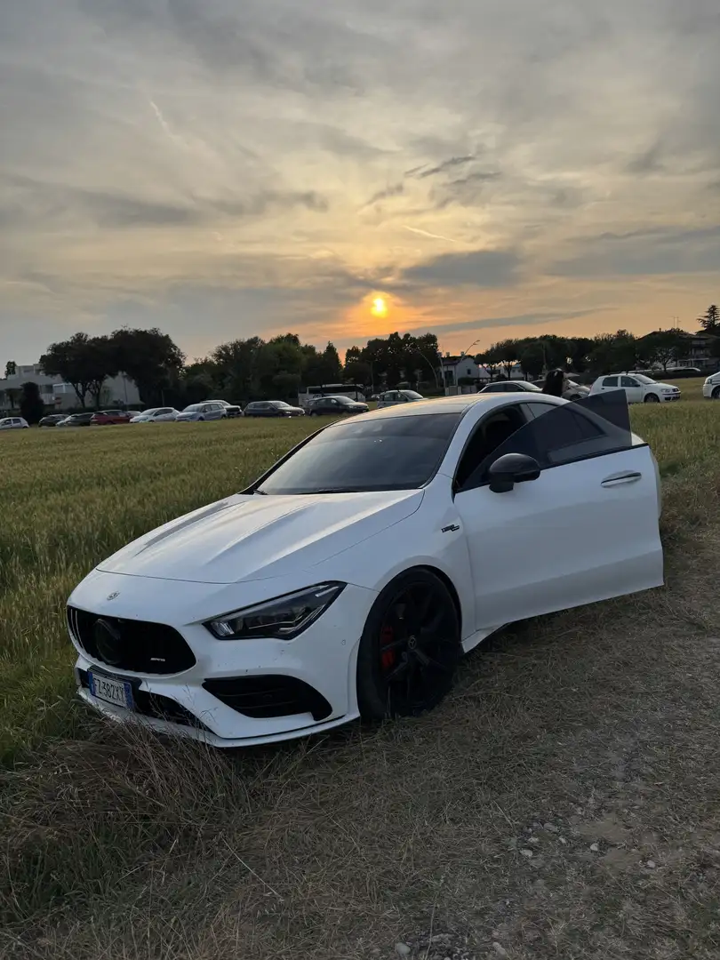 Mercedes-Benz CLA 220 Night Edition 4matic auto - 1