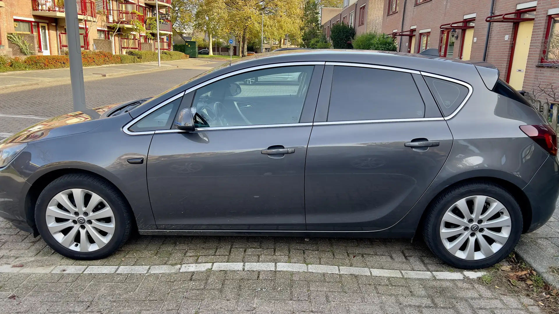 Opel Astra 1.4 Turbo Edition Grijs - 2