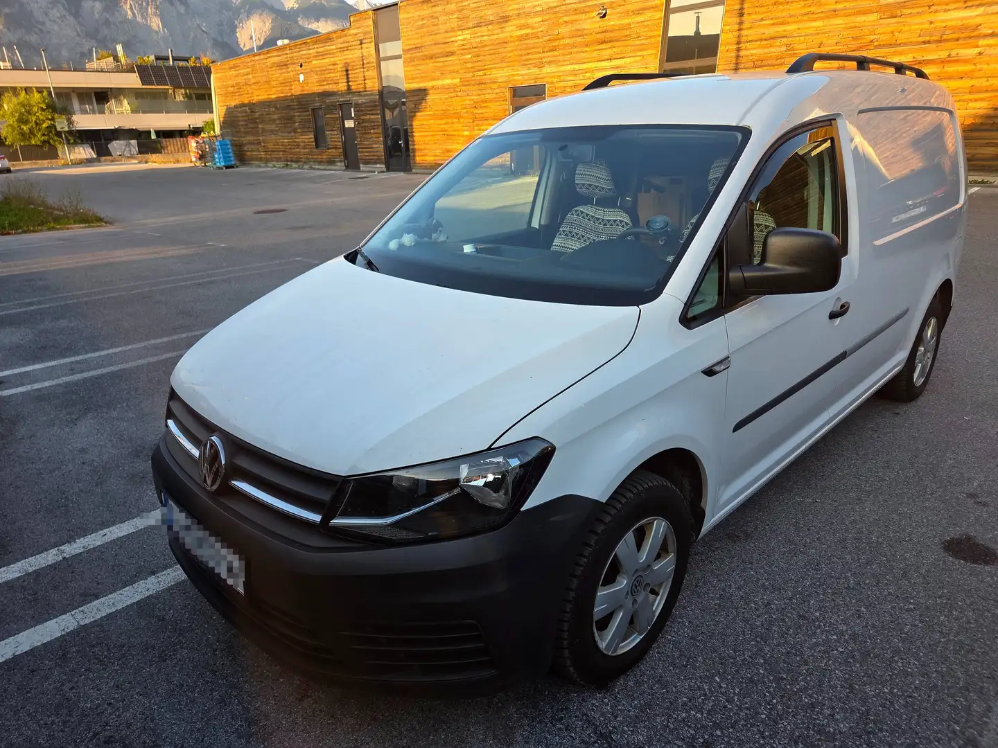 Volkswagen Caddy Caddy Maxi Tramper 1,6 TDI BMT Tramper Weiß - 1