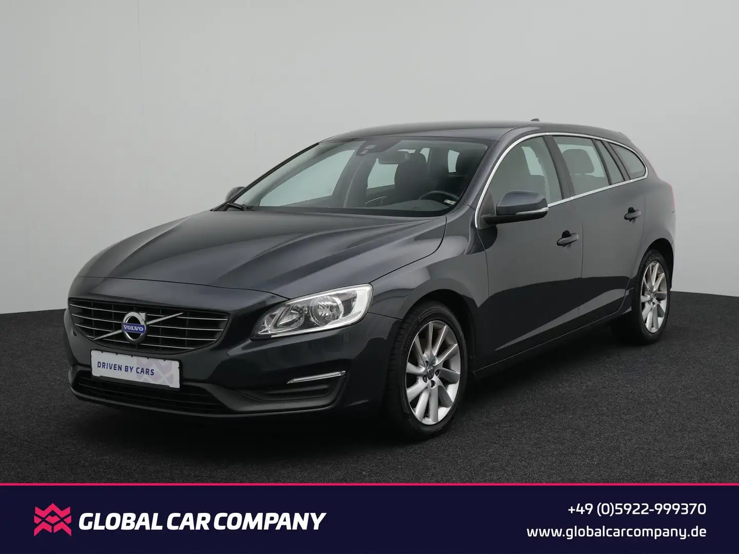 Volvo V60 Momentum 2.0,CITYSAFETY,TEMPO,NAVI,PDC,AHK Grigio - 1