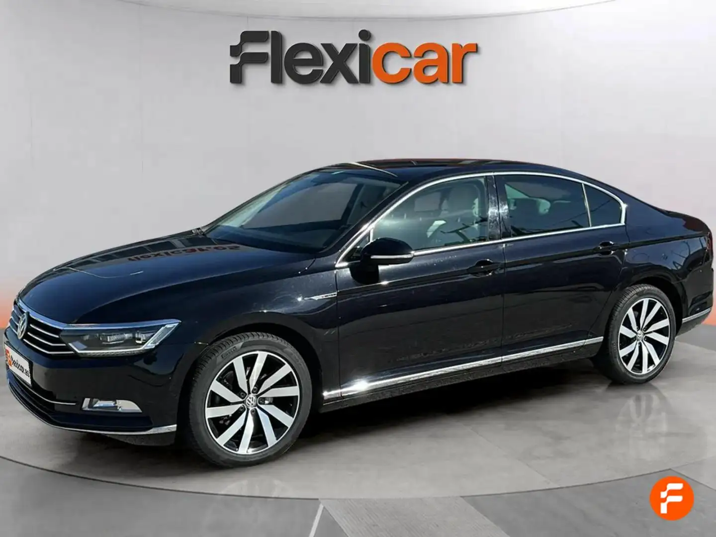 Volkswagen Passat 2.0TDI Sport DSG 140kW Nero - 2