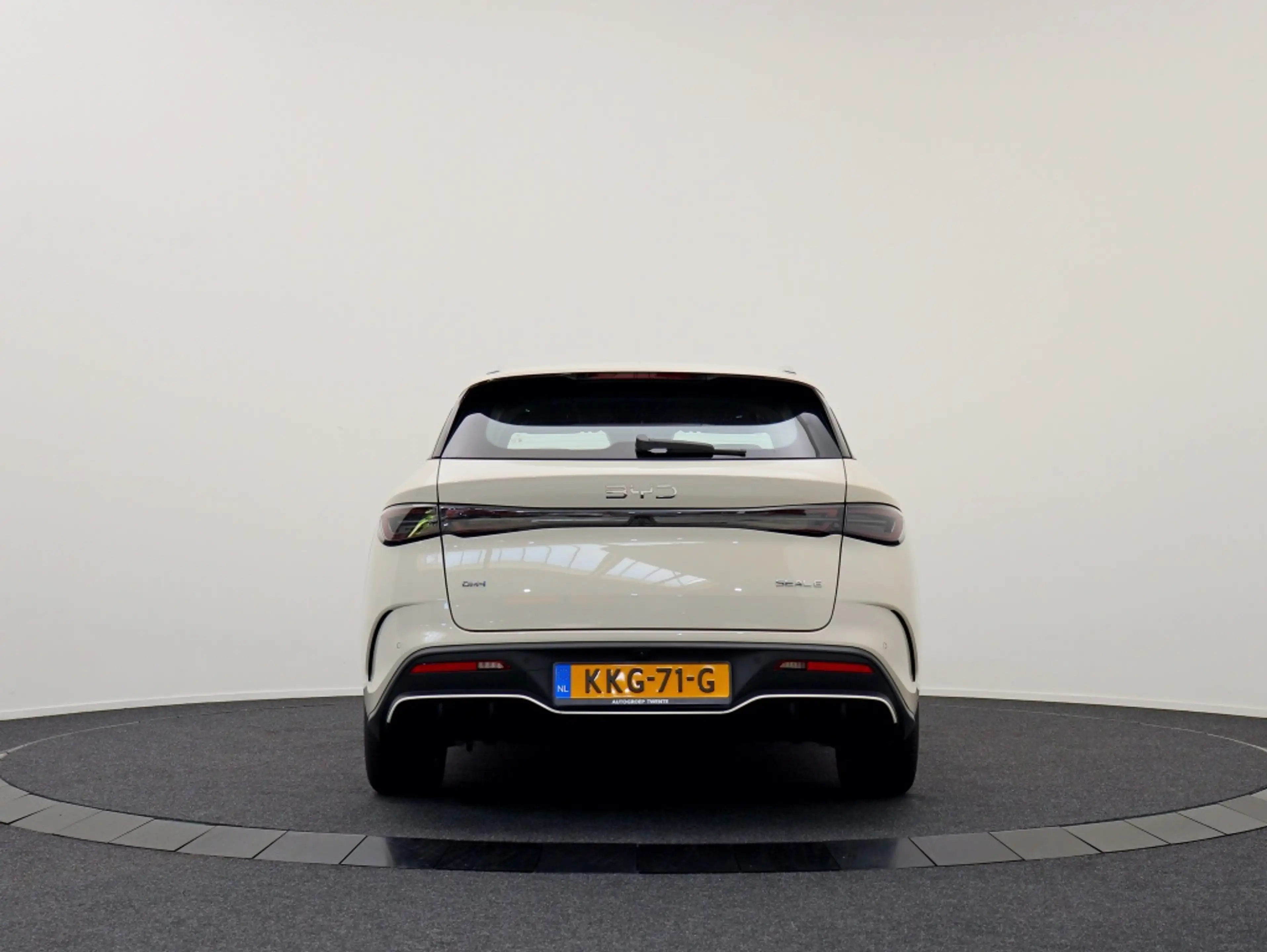 BYD Seal 6 Touring 1.5 DM-i Boost | Navigatie | Private lease — photo 9
