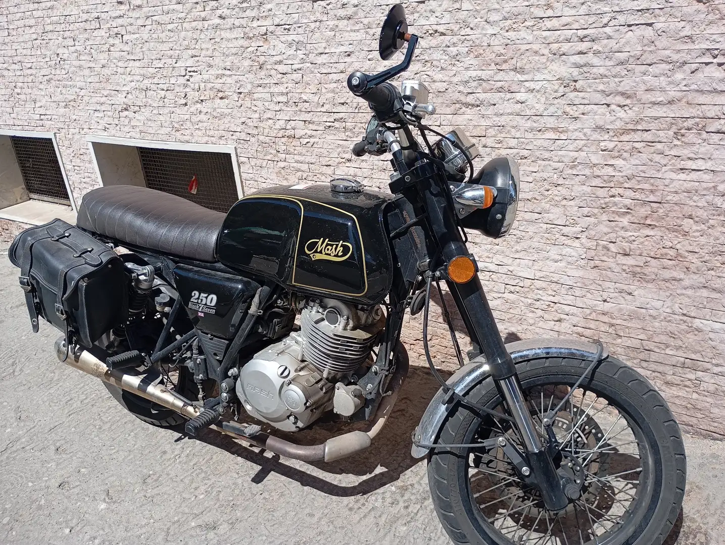 Mash Black Seven cilindrata 250 cc Negro - 1
