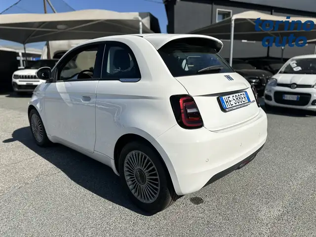 Fiat 500 view 5