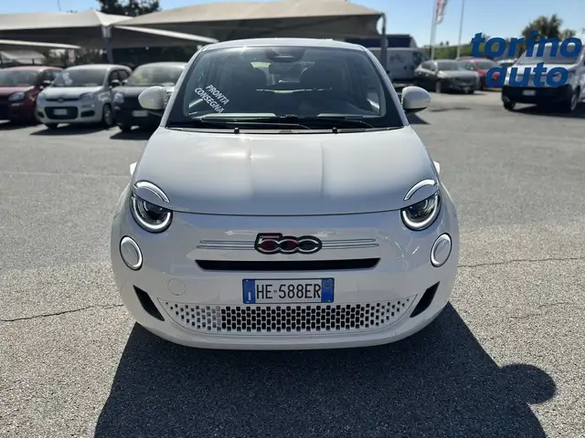 Fiat 500 view 2
