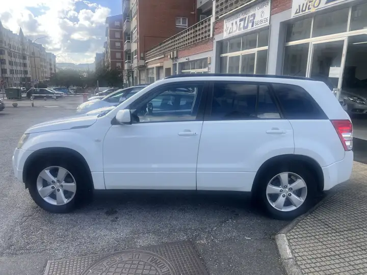 Suzuki Grand Vitara 1.9 DDiS JLX-El City 2012, foto 4