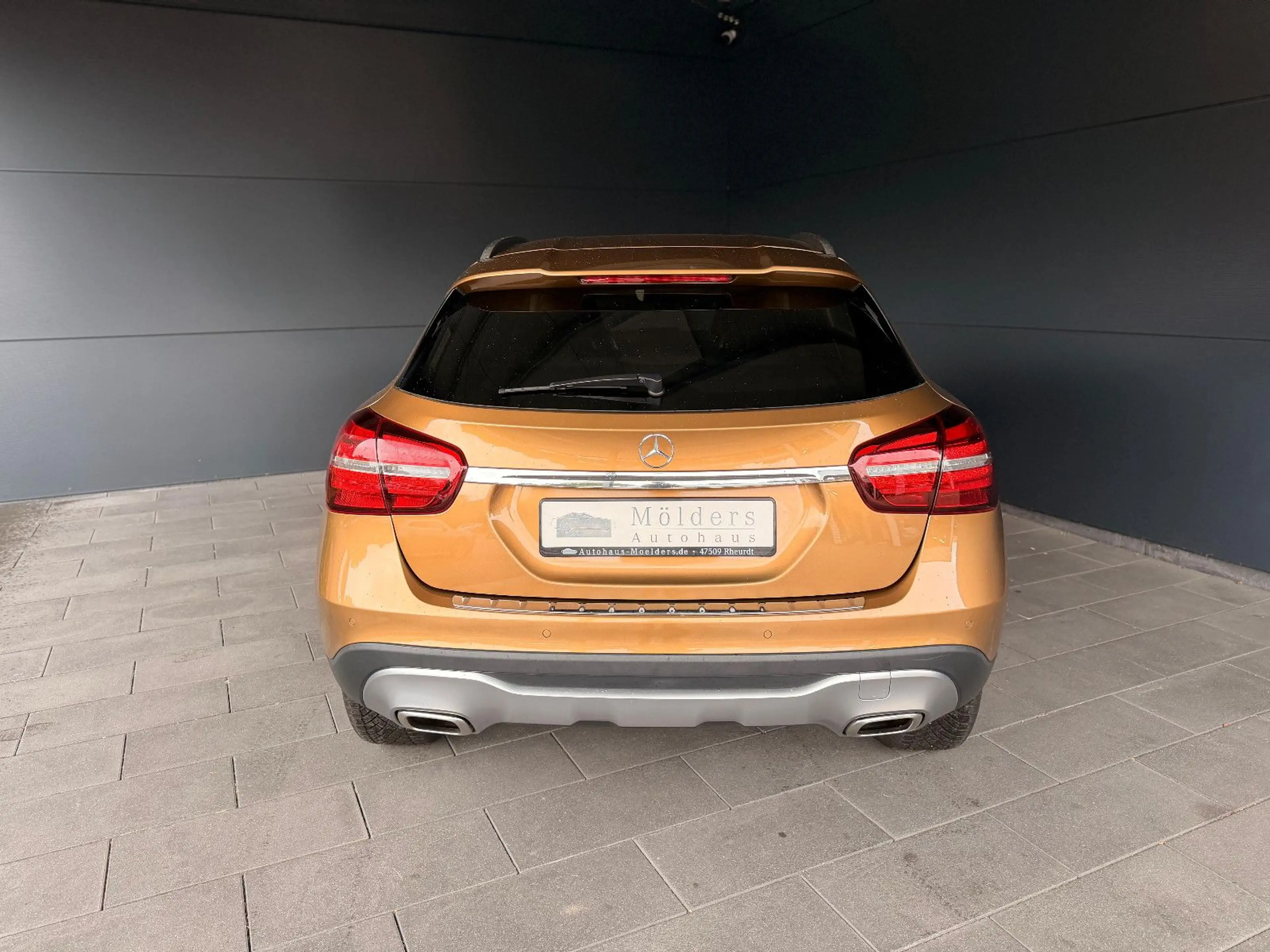 Mercedes-Benz GLA 180 *Garantie*AHK*Navi*Rfk*LED*189€ mtl. — photo 9
