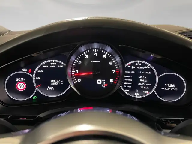 Porsche Cayenne view 2