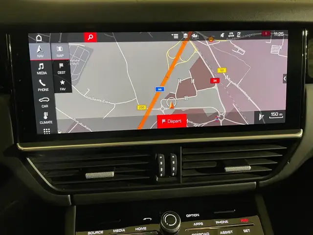 Porsche Cayenne view 3