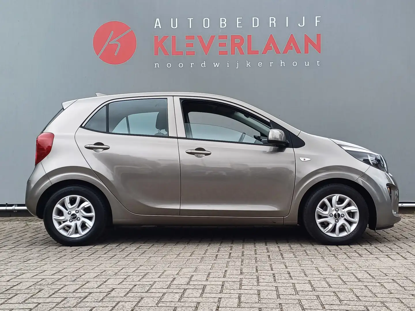 Kia Picanto 1.0 CVVT ComfortPlusLine Navigator | CAMERA | APPL Grijs - 2