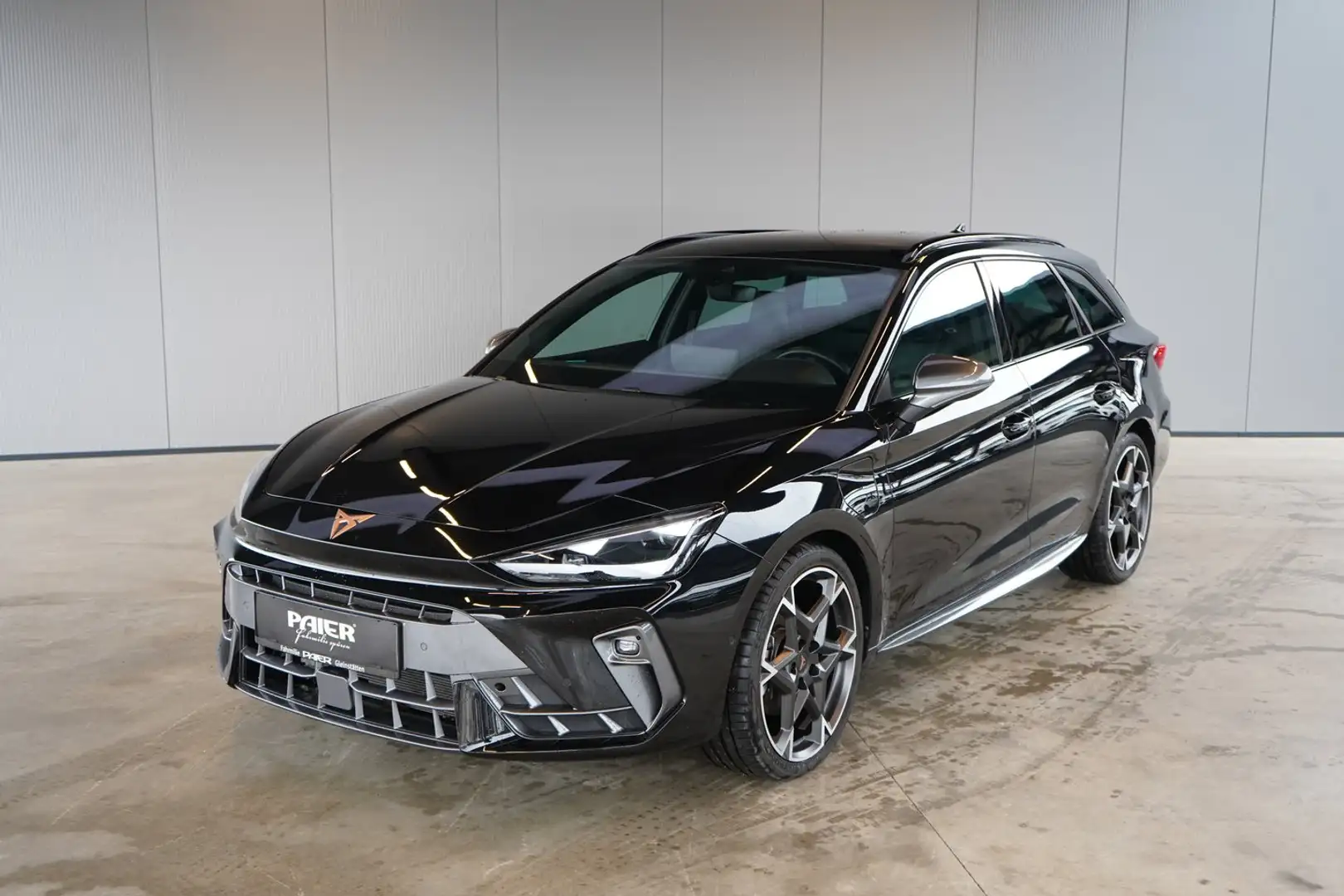 CUPRA Leon e-HYBRID 150/204 Schwarz - 2