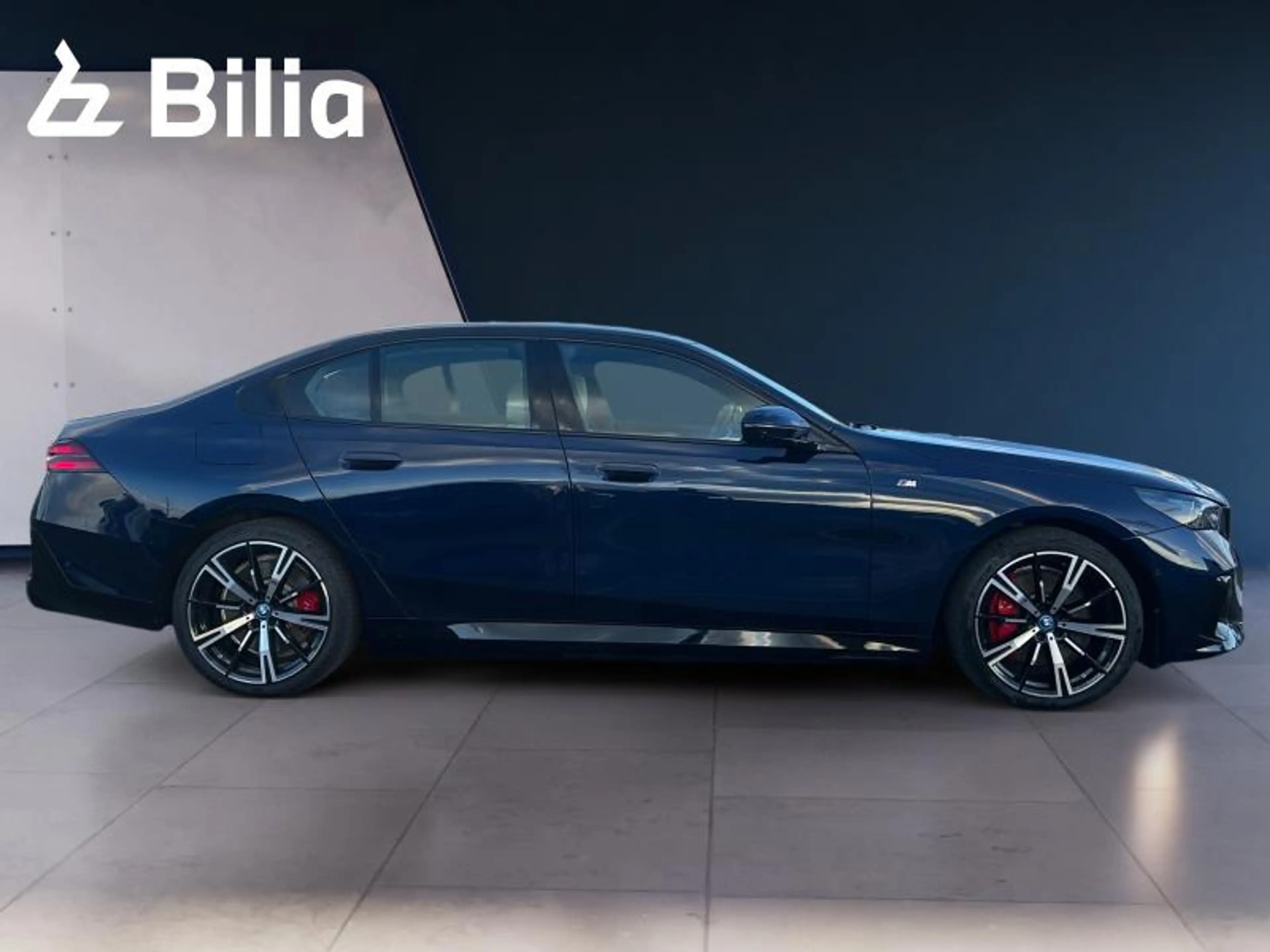 BMW 550 550e xDrive Berline Kit M Sport — photo 3