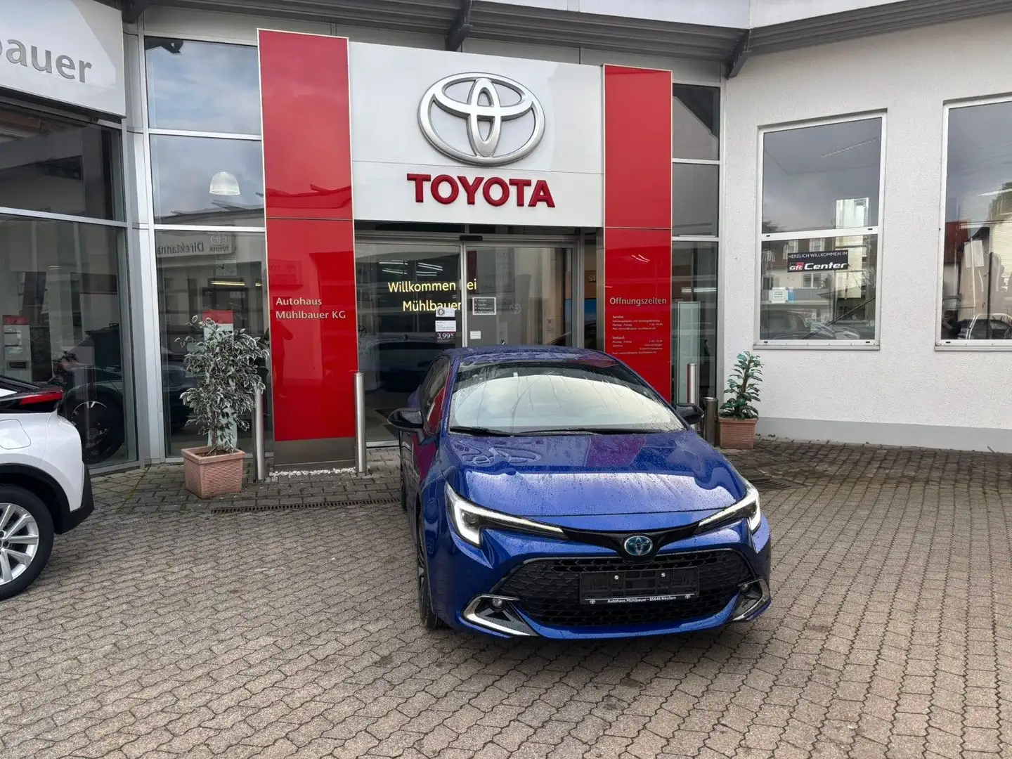 Toyota Corolla 5trg. 1.8-l Hybrid Teamplayer Blau - 2