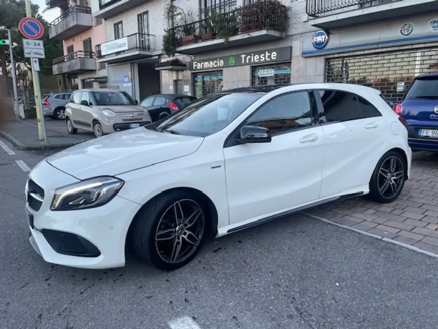 Mercedes-Benz A 180 Sport AMG LINE    neopatentati Weiß - 2