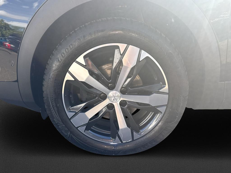Peugeot 5008 GT PureTech 130 EAT8 — photo 9