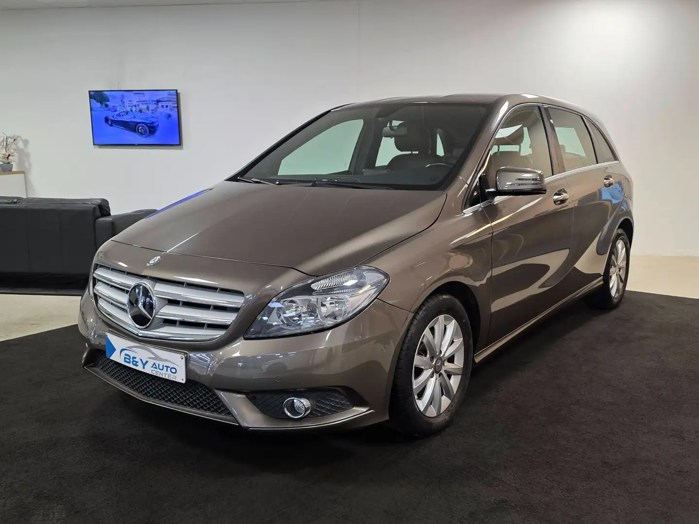 Mercedes-Benz B 200 CDI (BlueEFFICIENCY) ** 49.311 km ** Bruin - 1
