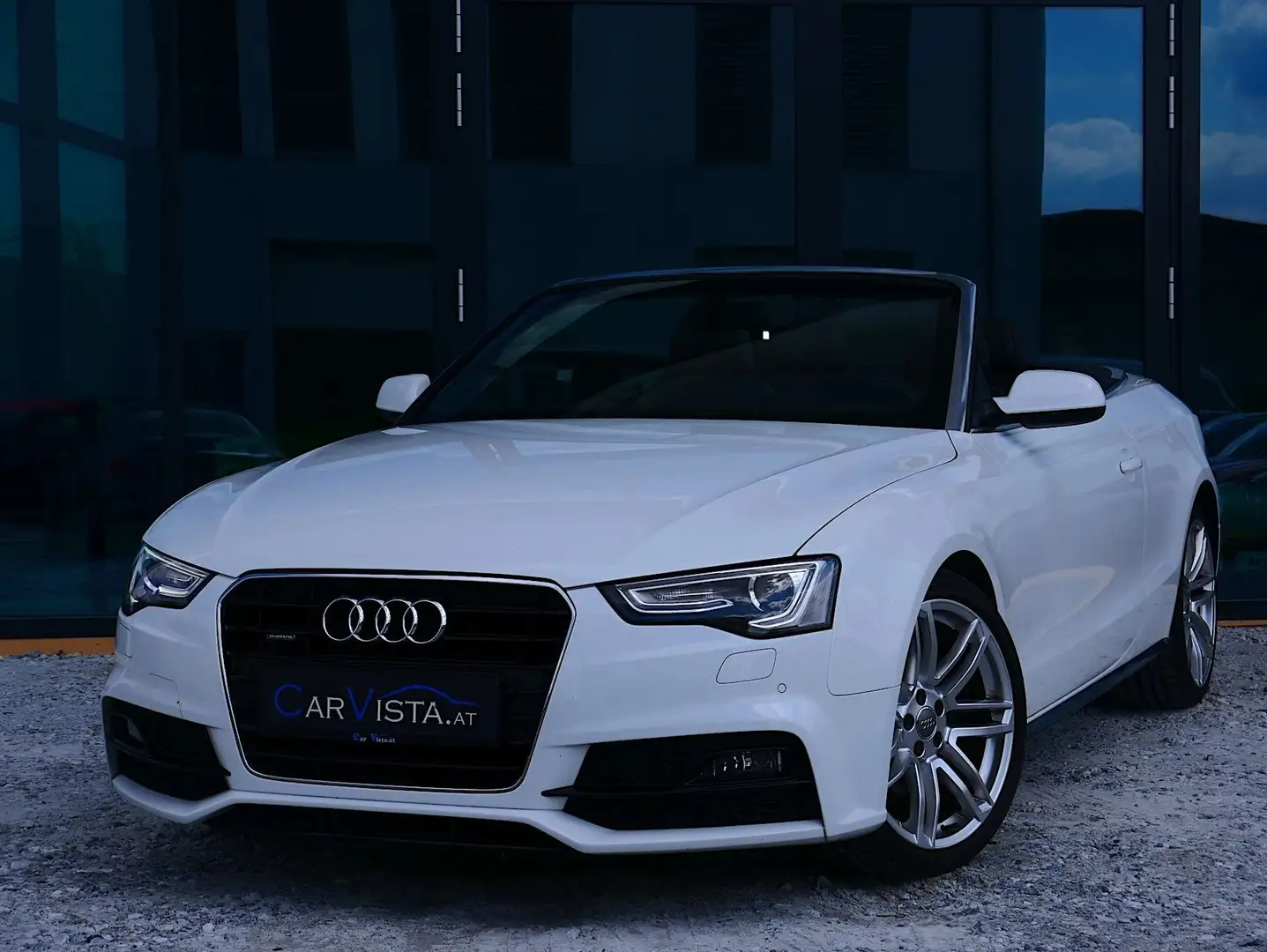 Audi A5 2.0 TDI Cabrio *S-LINE* Weiß - 2
