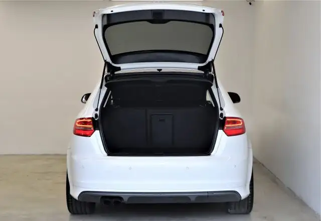 Audi S3 view 9