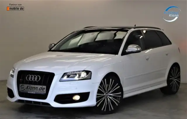 Audi S3 view 3