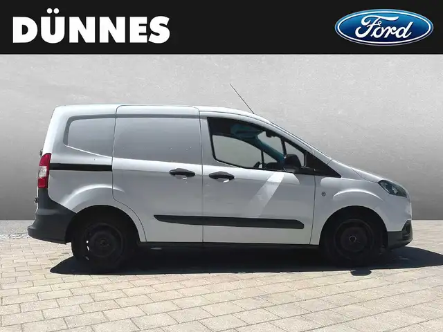 Ford Transit Courier view 6