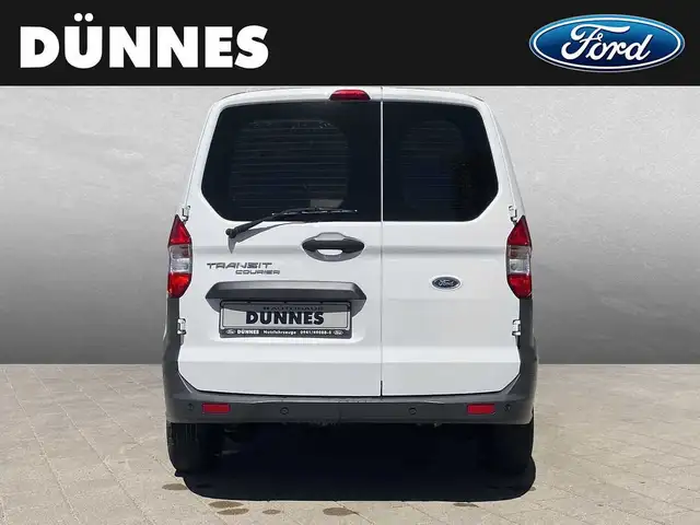 Ford Transit Courier view 7