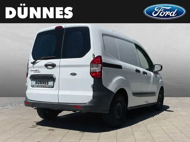 Ford Transit Courier view 2