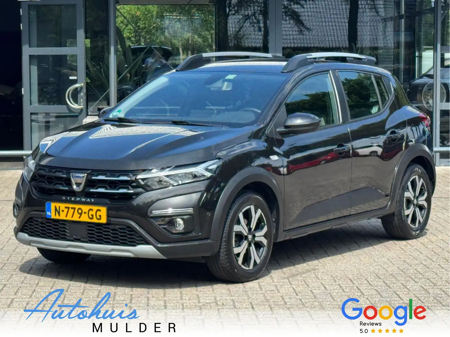 Dacia Sandero Stepway 1.0 TCe 100 Bi-Fuel Comfort Navigatie/Came Zwart - 1