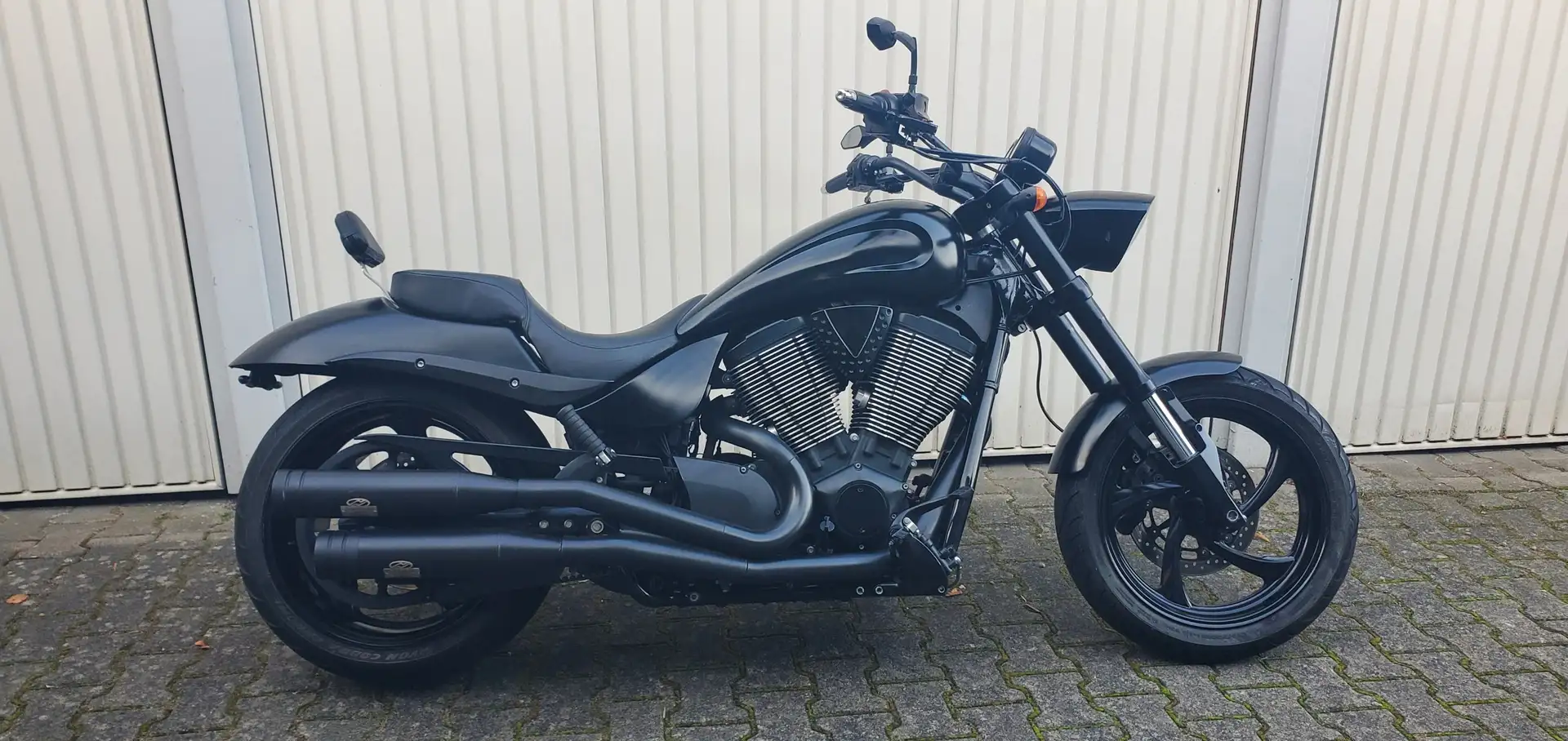 Victory Hammer 8-Ball Negro - 1