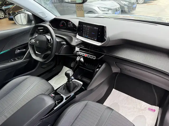 Peugeot 2008 view 29