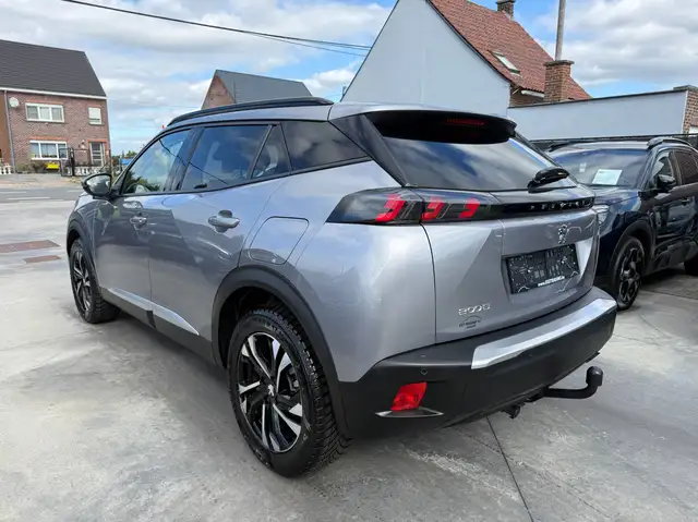 Peugeot 2008 view 7